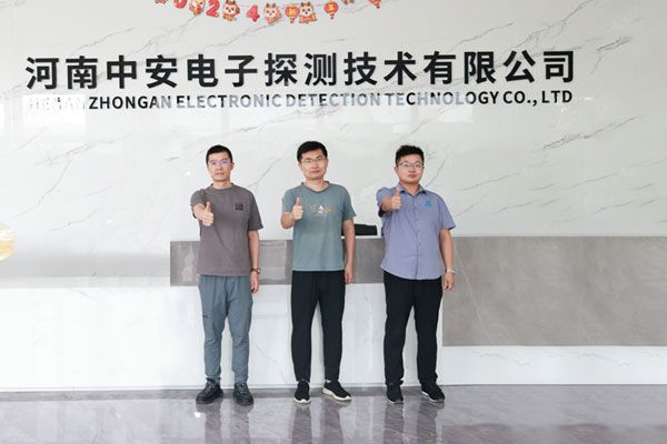 熱烈歡迎華東地區(qū)客戶蒞臨我司參觀考察洽談業(yè)務